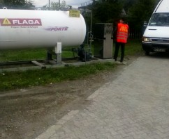 Control la o staţie de distribuţie carburanţi din localitatea Topliţa (jud. Hargita)